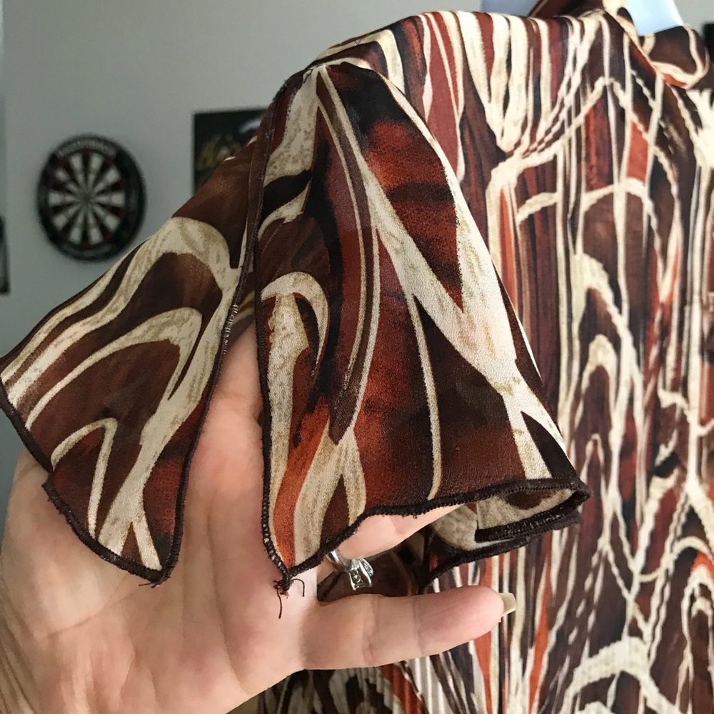 Blouses - Picture 3 of 4